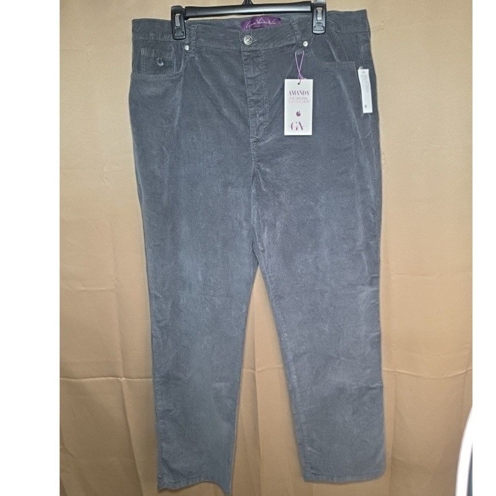 Gloria Vanderbilt Amanda Corduroy Slimming Jeans Grey Straight Leg 18 NWT